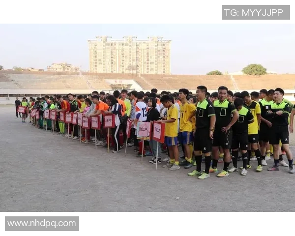 栾老师足球教学法探索与实践分享助力青少年全面发展